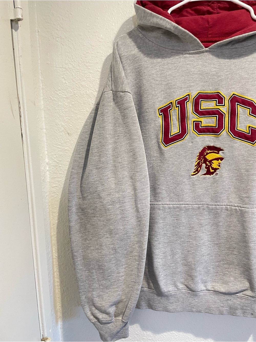 Vintage Y2K Foot Locker Team Edition USC Trojans Hoodie Gray Cardinal Red M - Picture 2 of 8